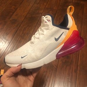 Nike 270 Airmax. Almost brand new! Minor. Scuffs!